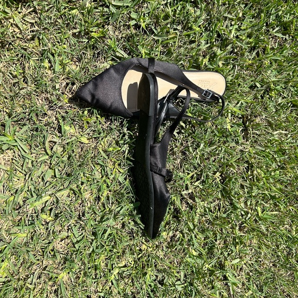 Flats - Picture 4 of 13